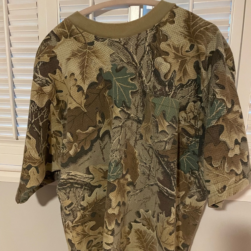 Vintage Sasquatch camo tshirt tee large